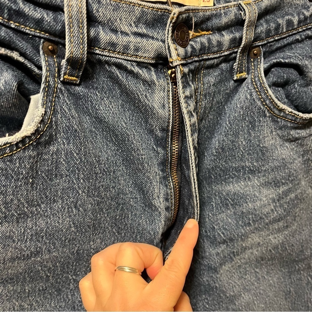 LEVI’S ~ 70s High Flare Women’s Blue Medium Wash Jeans Size 29 - Picture 8 of 13